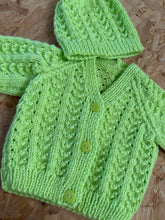 Load image into Gallery viewer, Cosy Arís-Up to 3 months