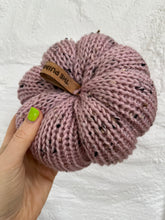 Load image into Gallery viewer, PRE-ORDER Knitted Puimcíní