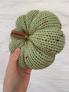 PRE-ORDER Knitted Puimcíní